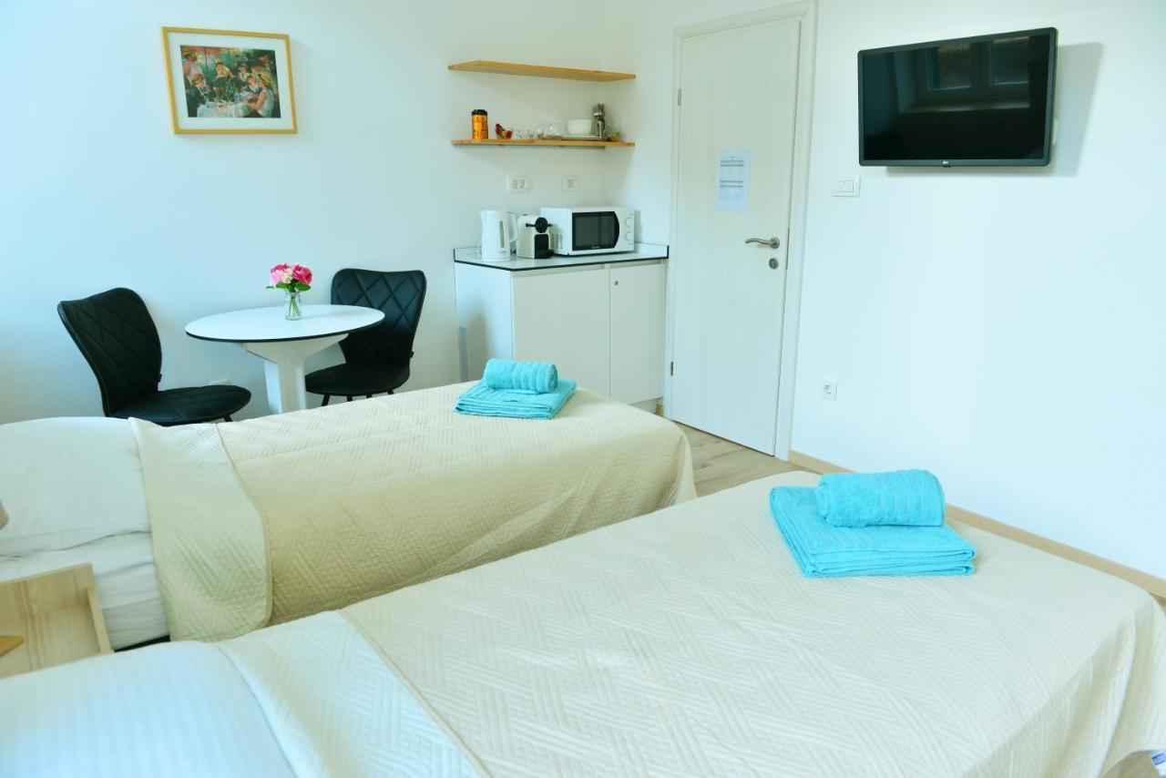 Pangsapuri studio 18 m² dengan 1 bilik mandi peribadi di Pusat Bandar Split Luaran gambar
